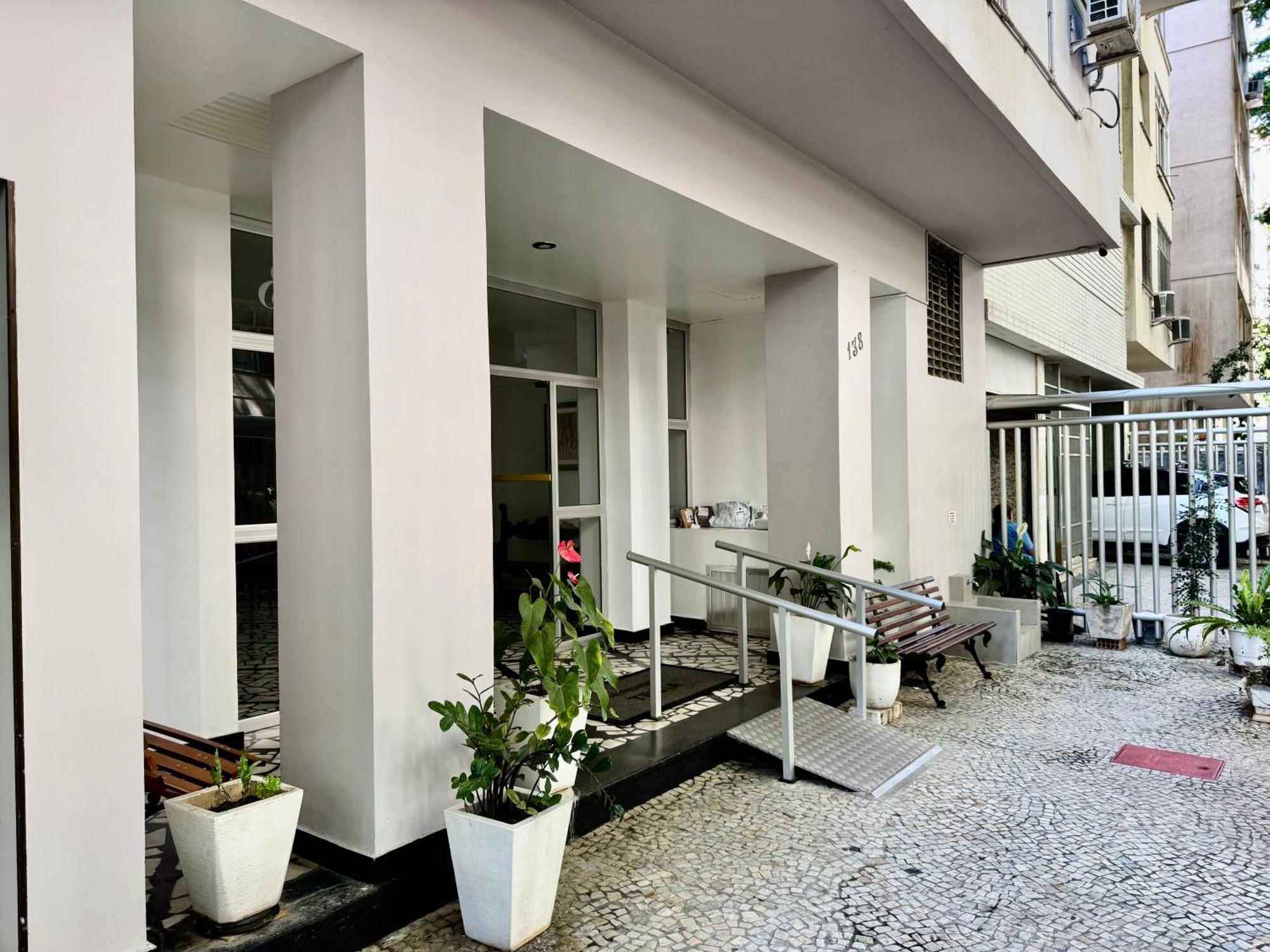 Apartamento Just 2 Blocks From Copacabana Cozy & Convenient Retreat!